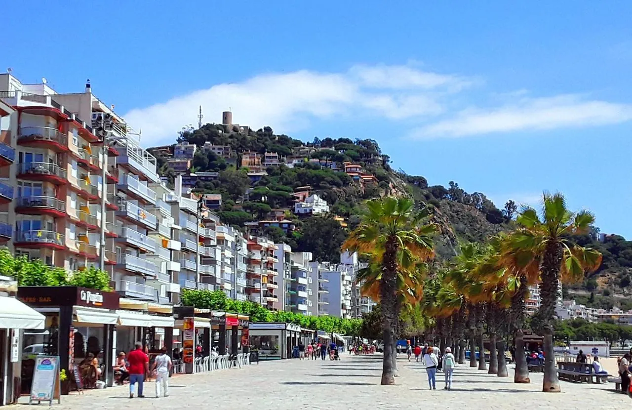 Pins Tordus Bed & Breakfast Blanes